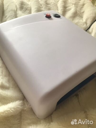 Лампа для ногтей