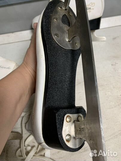 Коньки фигурные