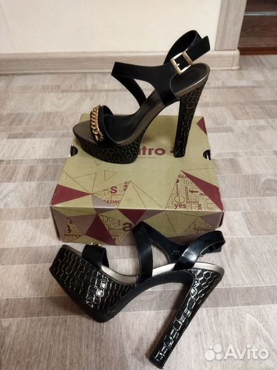 Босоножки 37 Centro