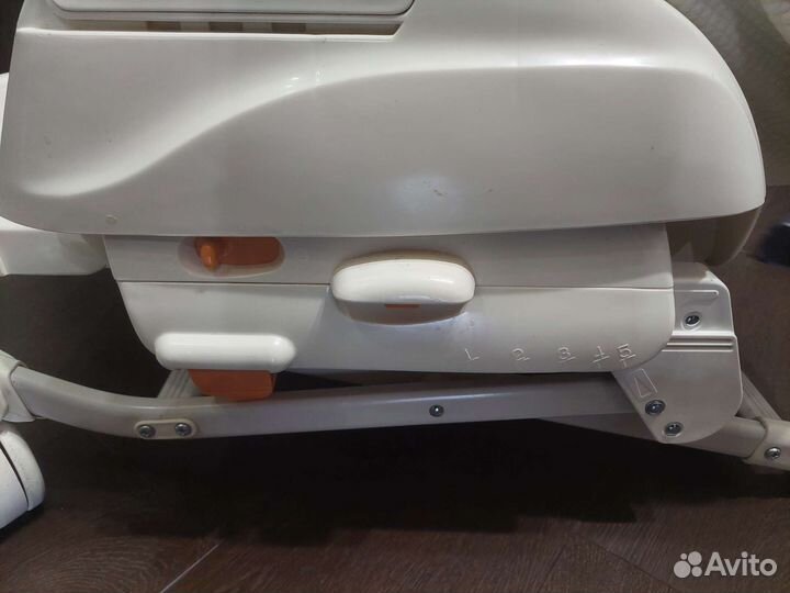 Механическая люлька-стульчик Combi Rashule