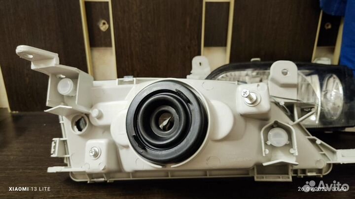 Фары на toyota carina