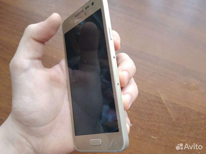 Samsung Galaxy a3 (SM-A300F)