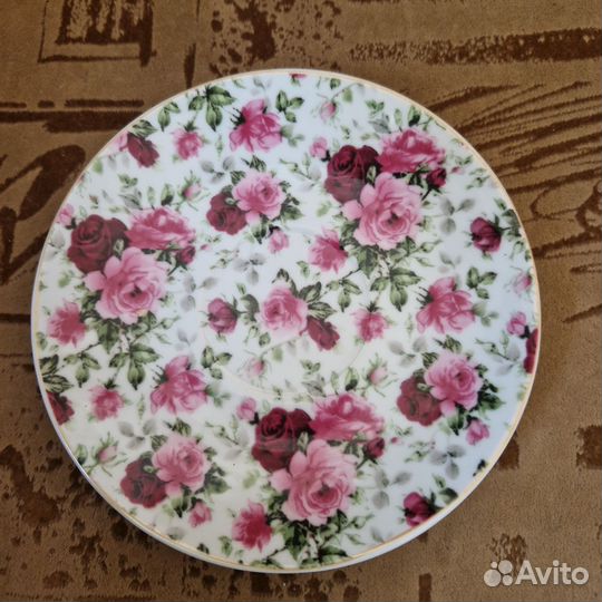 Набор блюдец. Керамика