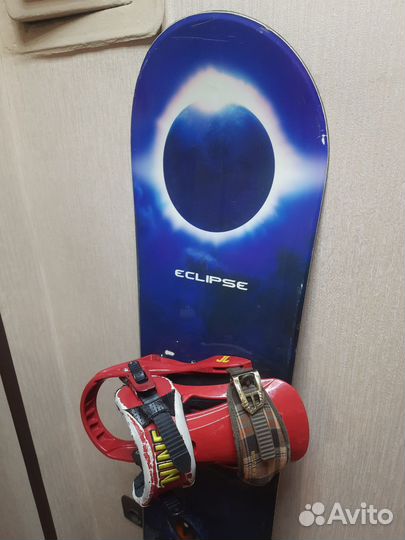 Сноуборд с креплениями