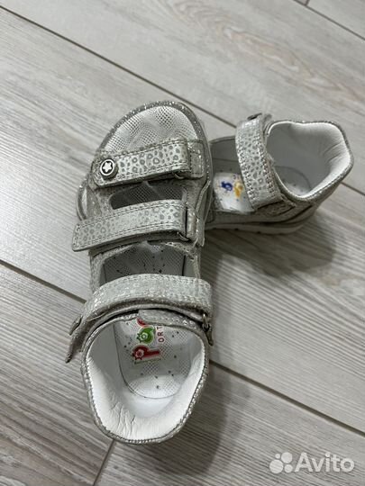 Босоножки для девочки 27 размер в сад