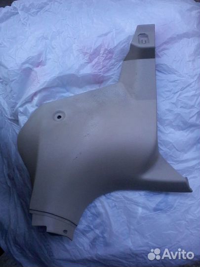 На mazda demio пластик салона