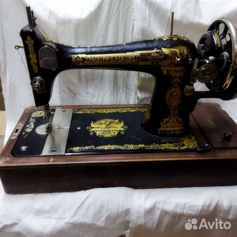 Швейная машина Singer