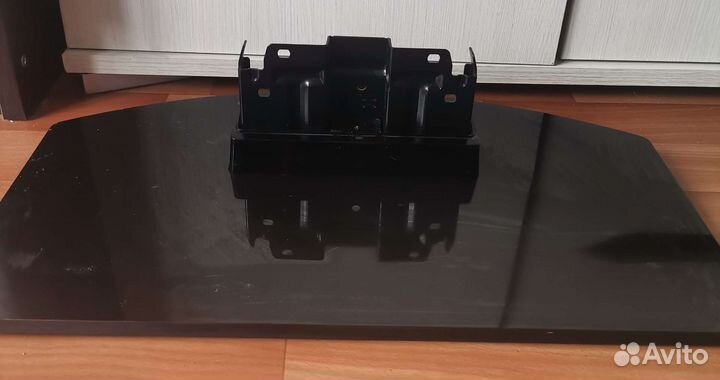 Подставка для телевизора