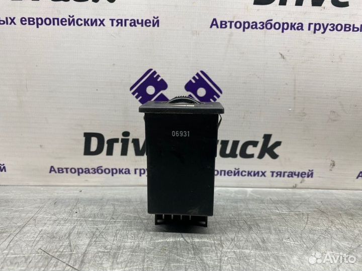 Кнопка выключатель, регулятор освещения салона