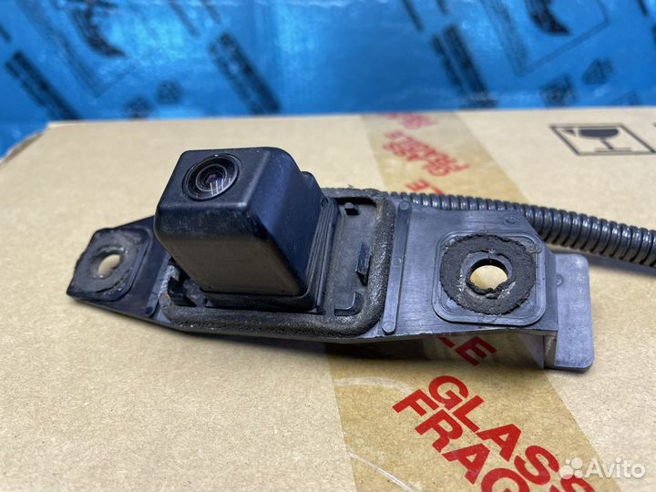 Lexus IS камера заднего вида 2005-2013 год