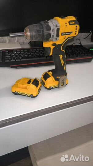 Шуруповерт dewalt dcd 701