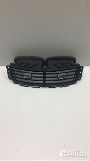 Решетки воздухозаборника салона Solaris 974104l100