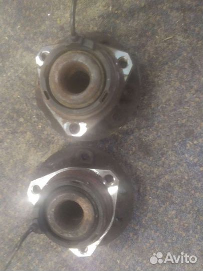 Ступица передняя Опель Астра Н, Зафира Б 5 болтов