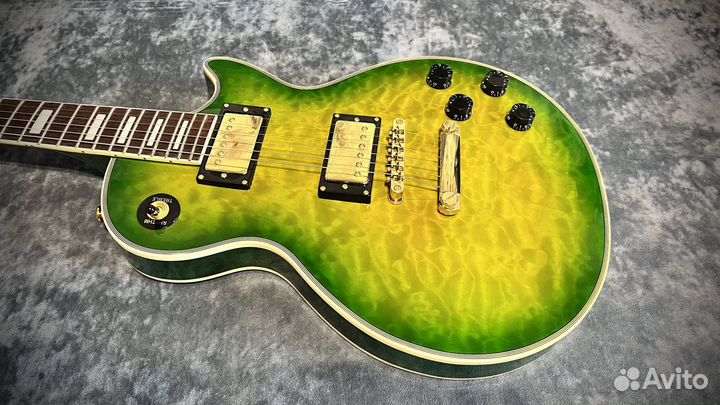 Электрогитара Gibson Les Paul Emerald Green