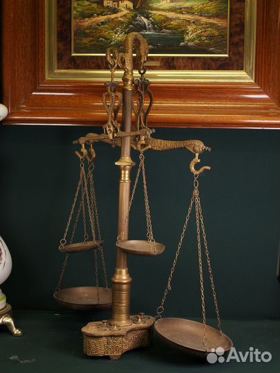 Весы бронзовые антикварные. Европа