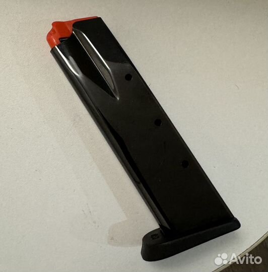 Запчасти в коробке