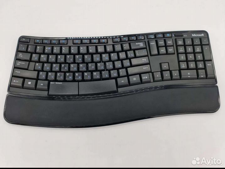 Беспроводная клавиатура и мышь microsoft