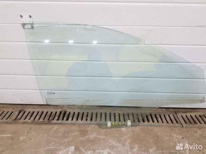 Стекло передней правой двери kia rio 3