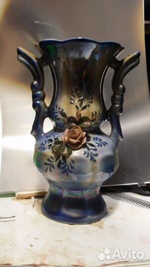 Вазочка 17 см Фарфоровые статуэтки