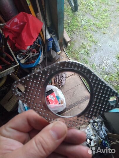 Запчасти на чёрном амулет а15