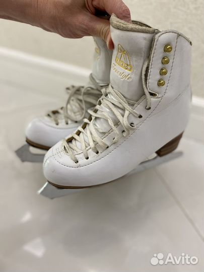 Фигурные коньки jackson freestyle 22 см