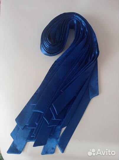 Галстук-бабочка, бутоньерка на руку, пояс