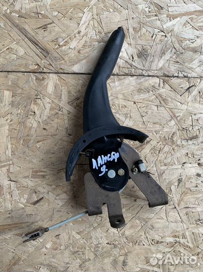 Mitsubishi lancer 9 рычаг ручного тормоза