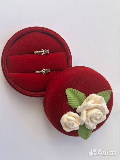 Футляр для ювелирных украшений