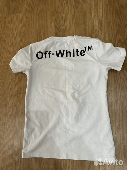 Футболка off-white