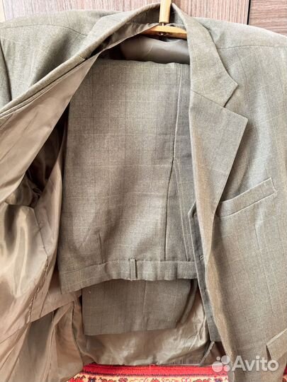 Строгий костюм мужской