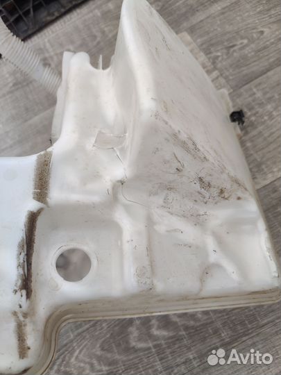 Бачок омывателя Volkswagen Tiguan 2