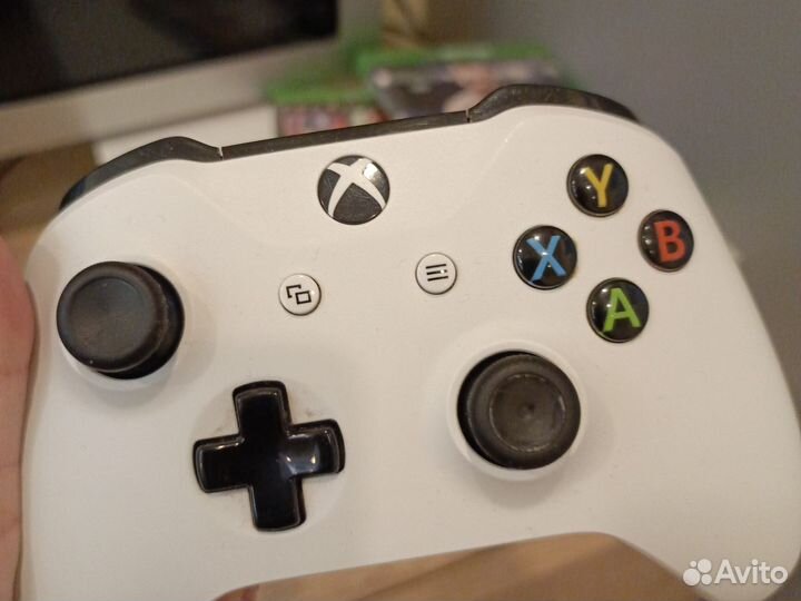 Xbox One s 1tb с играми