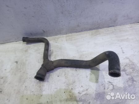 Патрубок системы охлаждения