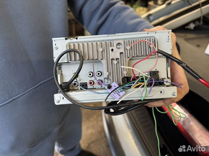 Автомагнитола Pioneer MVH-AV290BT