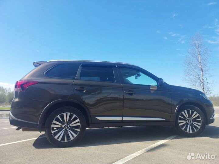 Mitsubishi Outlander 2.0 CVT, 2020, 55 000 км