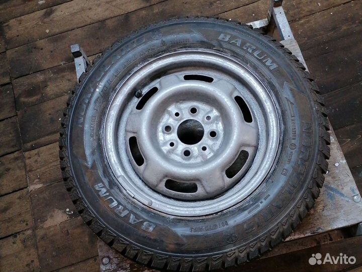 R13 Barum Norpolaris 175/70, PCD 4x98 DIA 58