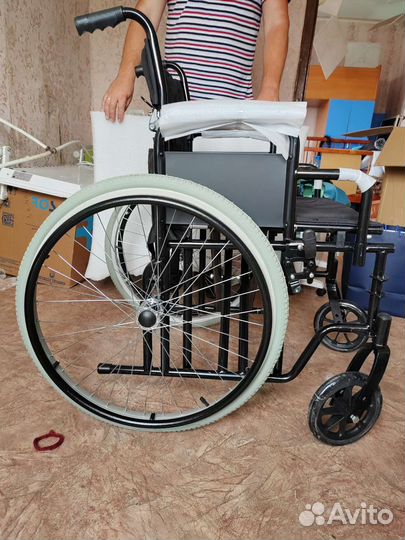Инвалидная коляска новая