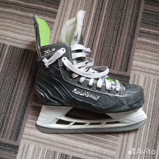Хоккейные коньки bauer