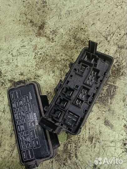 Блок предохранителей Nissan sunny fb15