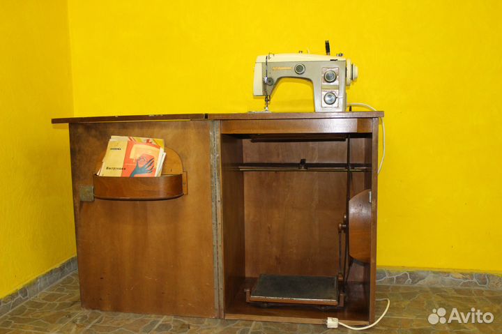 Швейная машинка veritas