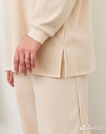 Костюм теплый бежевый