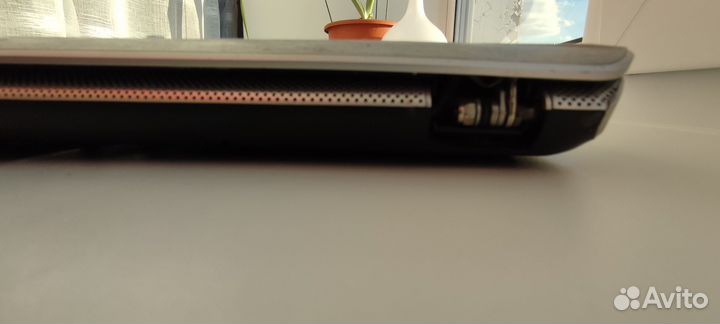 Ноутбук HP Pavilion m6-1060er