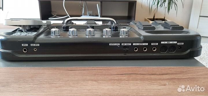 Процессор эффектов для гитары line 6 floorpodplus