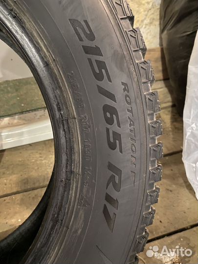Pirelli Ice Zero 2 215/65 R17 100