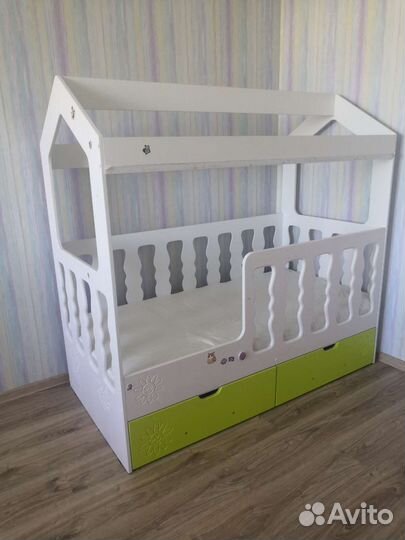 Детская кровать от 3 лет с матрасом бу