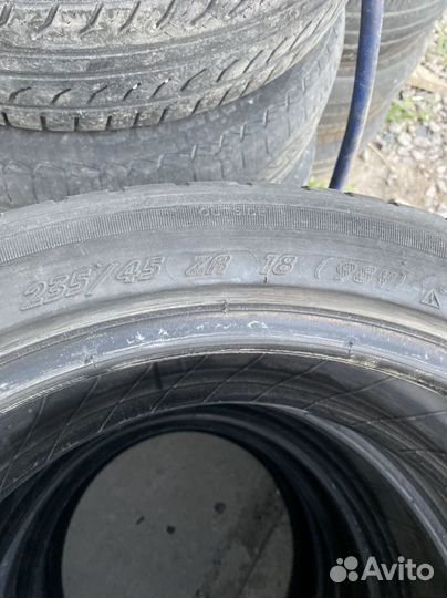 Michelin Pilot Sport 3 235/45 R18 ZR