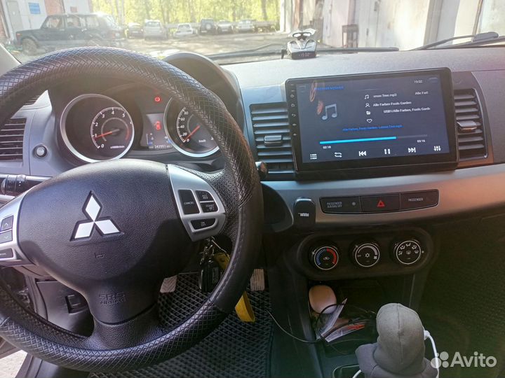 Mitsubishi Lancer 1.8 МТ, 2011, 243 000 км