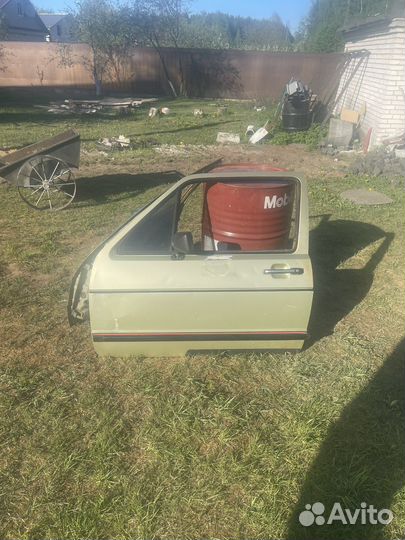 Двери на Гольф 1990