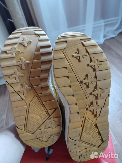 Утеплённые кроссовки Puma. Размер 37