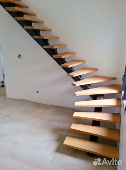 Изготовление лестниц на металлокаркасе